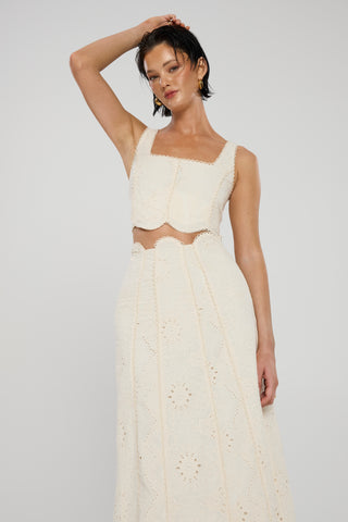 
                      
                        JELSA SCALLOP TOP
                      
                    