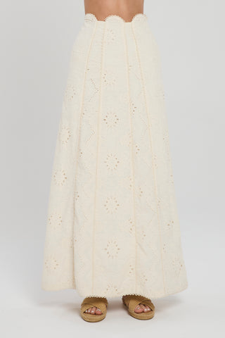
                      
                        JELSA SCALLOP SKIRT
                      
                    