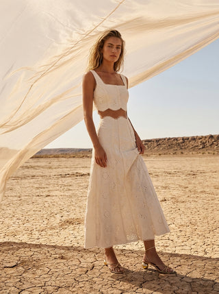 
                      
                        JELSA SCALLOP SKIRT
                      
                    