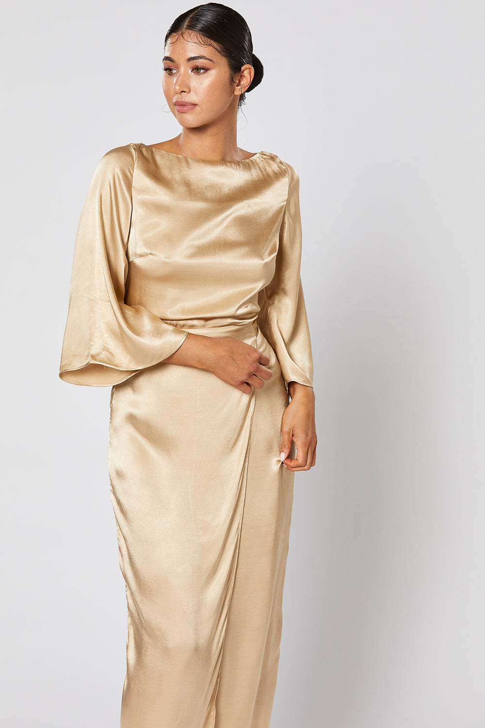 CINTA DRESS GOLD – W I N O N A