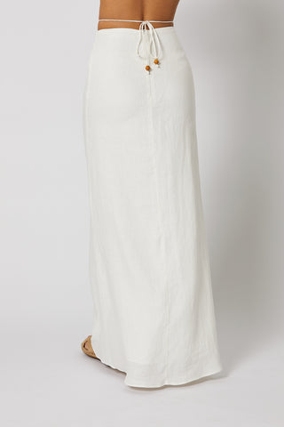 
                      
                        ZURIA SKIRT WHITE
                      
                    